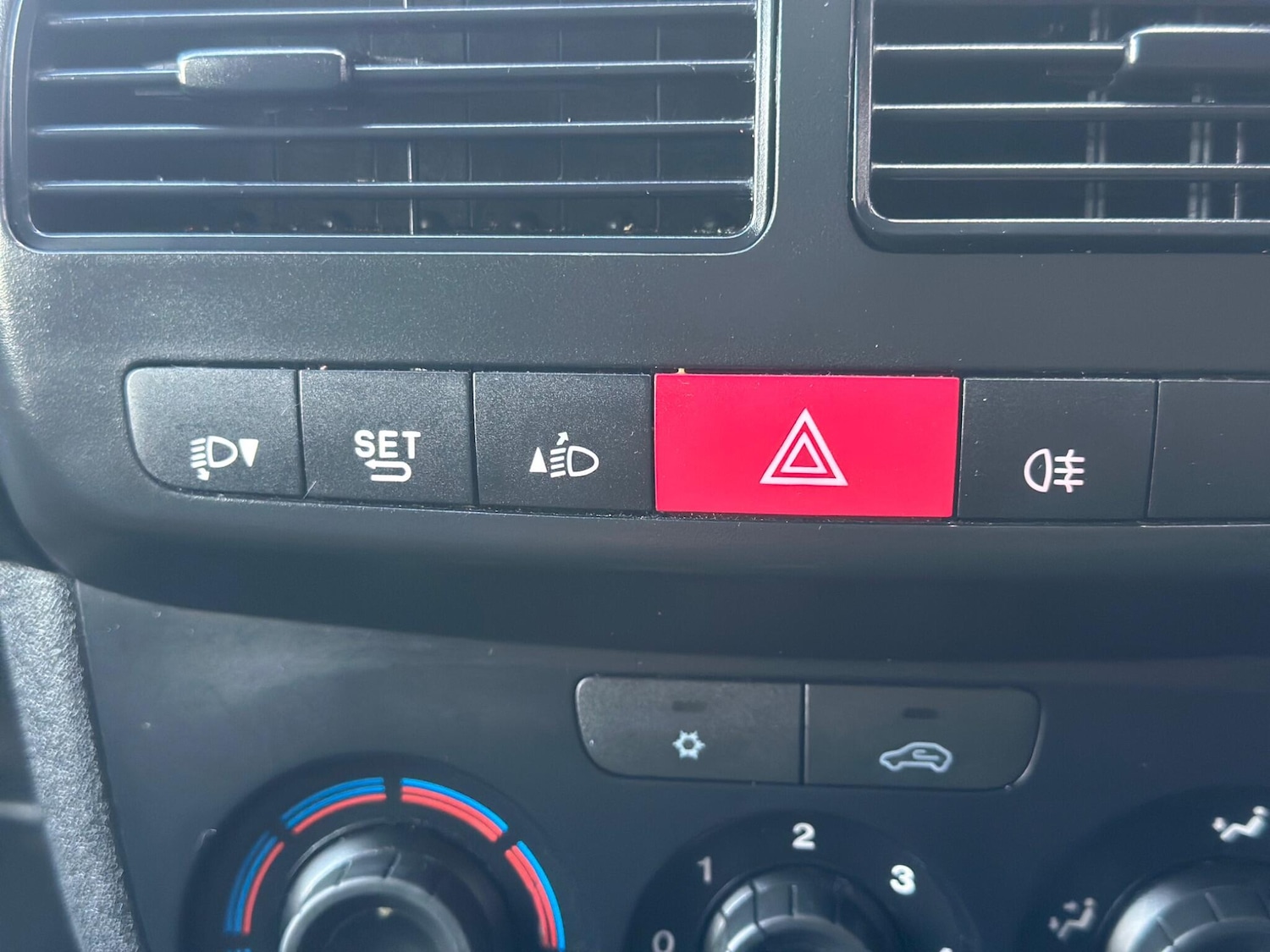 Used Vauxhall Combo 2017 for sale - 78101116: Photo 14