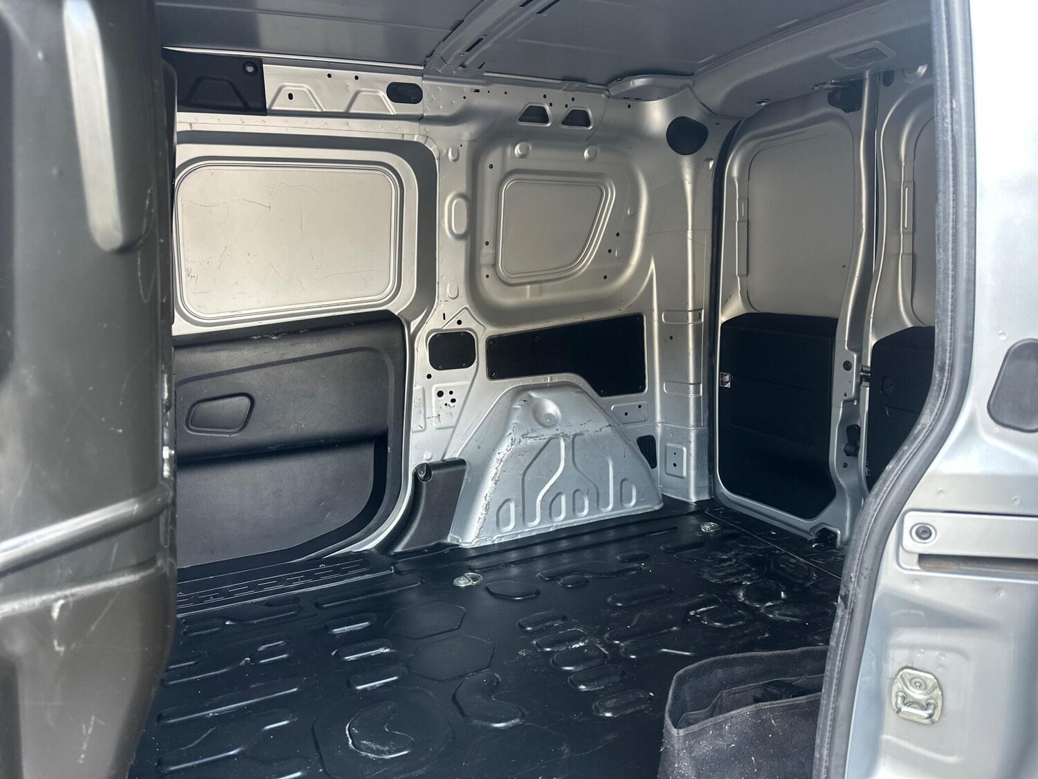 Used Vauxhall Combo 2017 for sale - 78101116: Photo 20