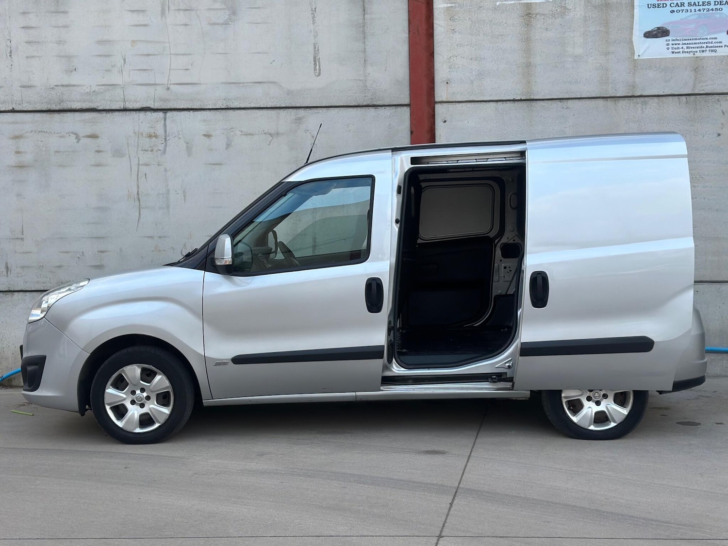 Used Vauxhall Combo 2017 for sale - 78101116: Photo 3