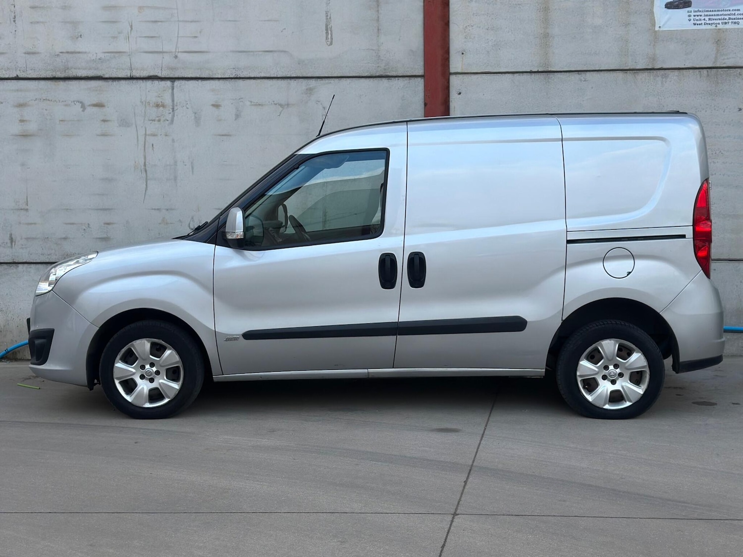 Used Vauxhall Combo 2017 for sale - 78101116: Photo 6