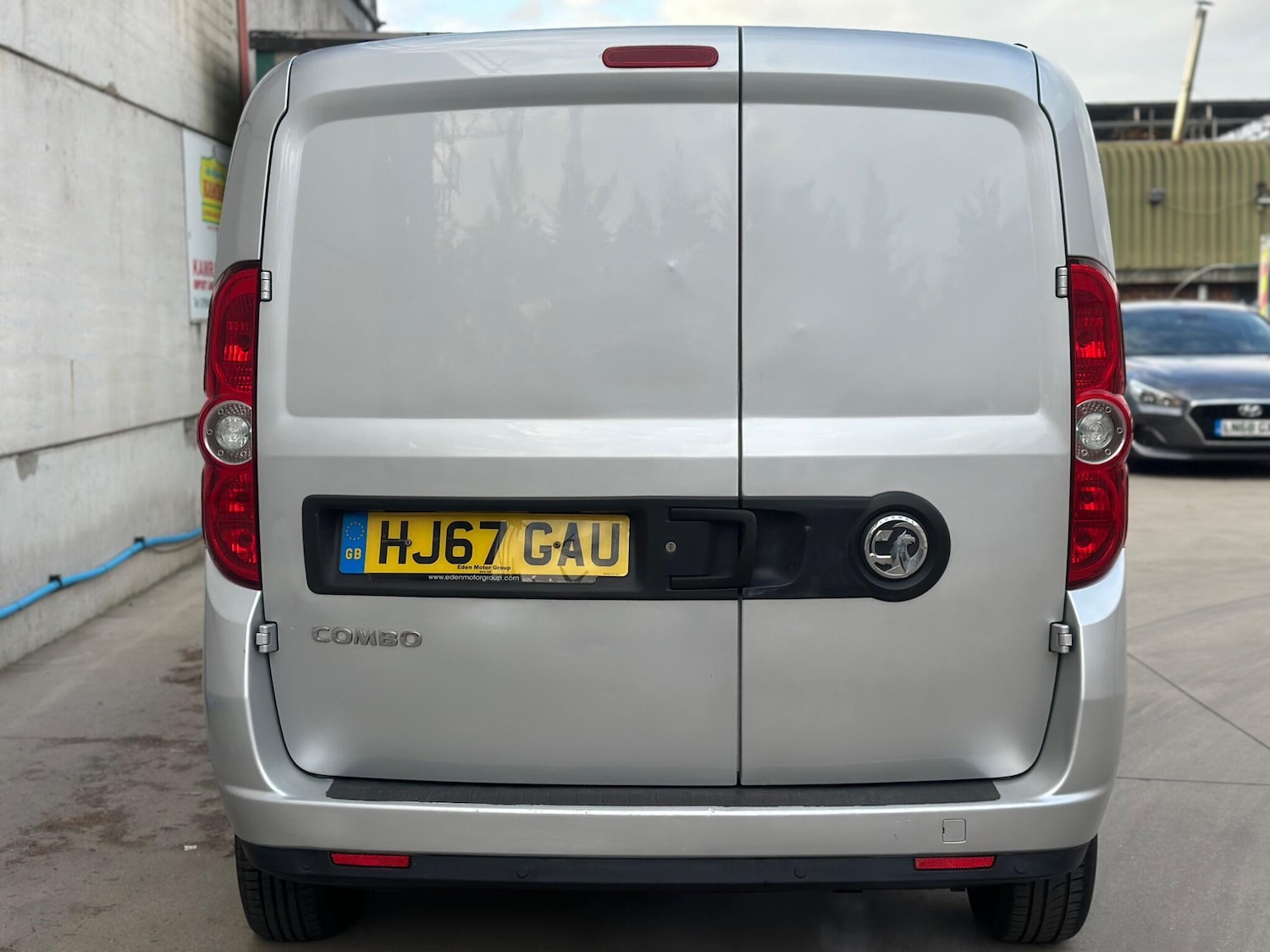 Used Vauxhall Combo 2017 for sale - 78101116: Photo 7