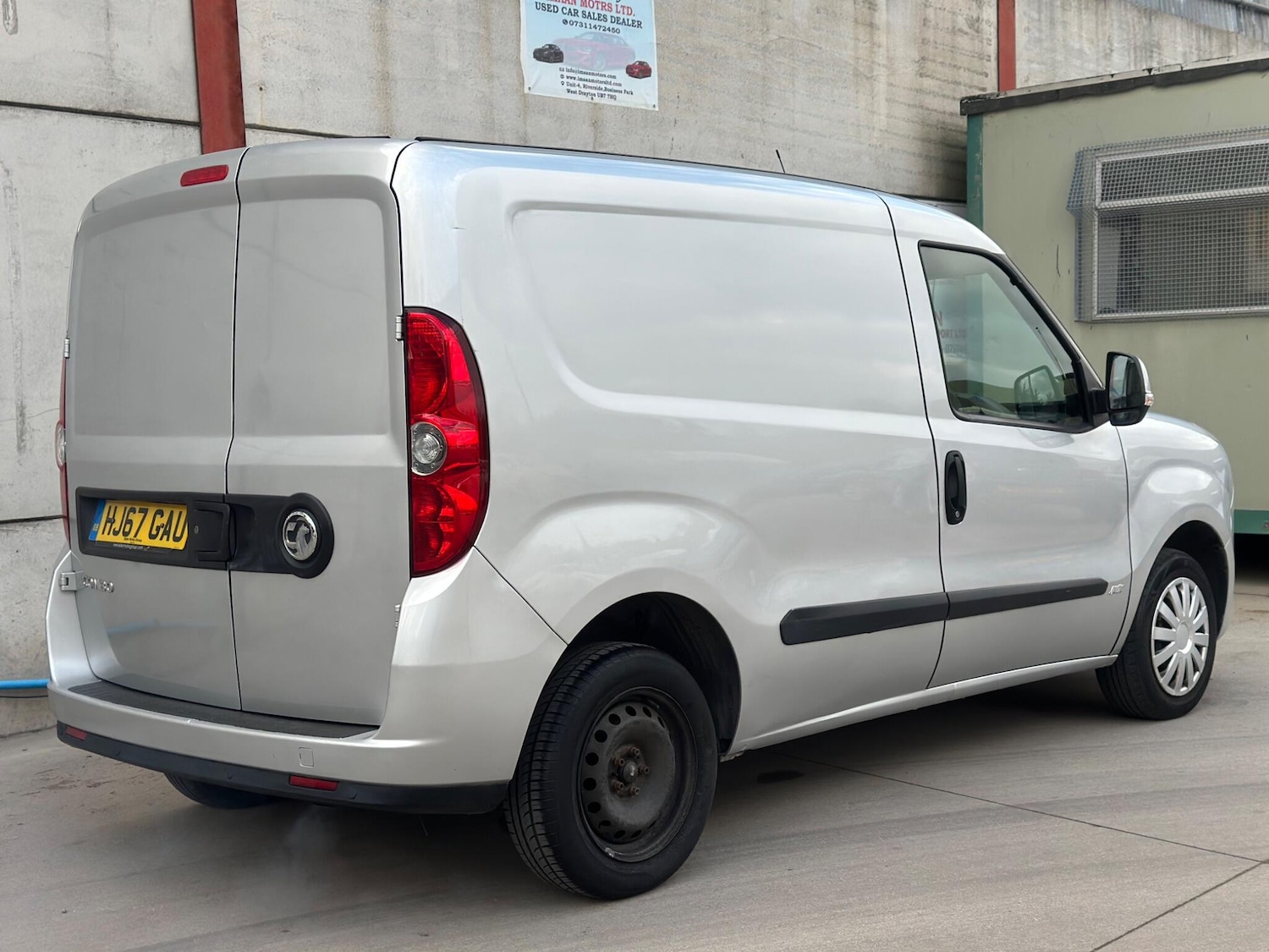 Used Vauxhall Combo 2017 for sale - 78101116: Photo 9
