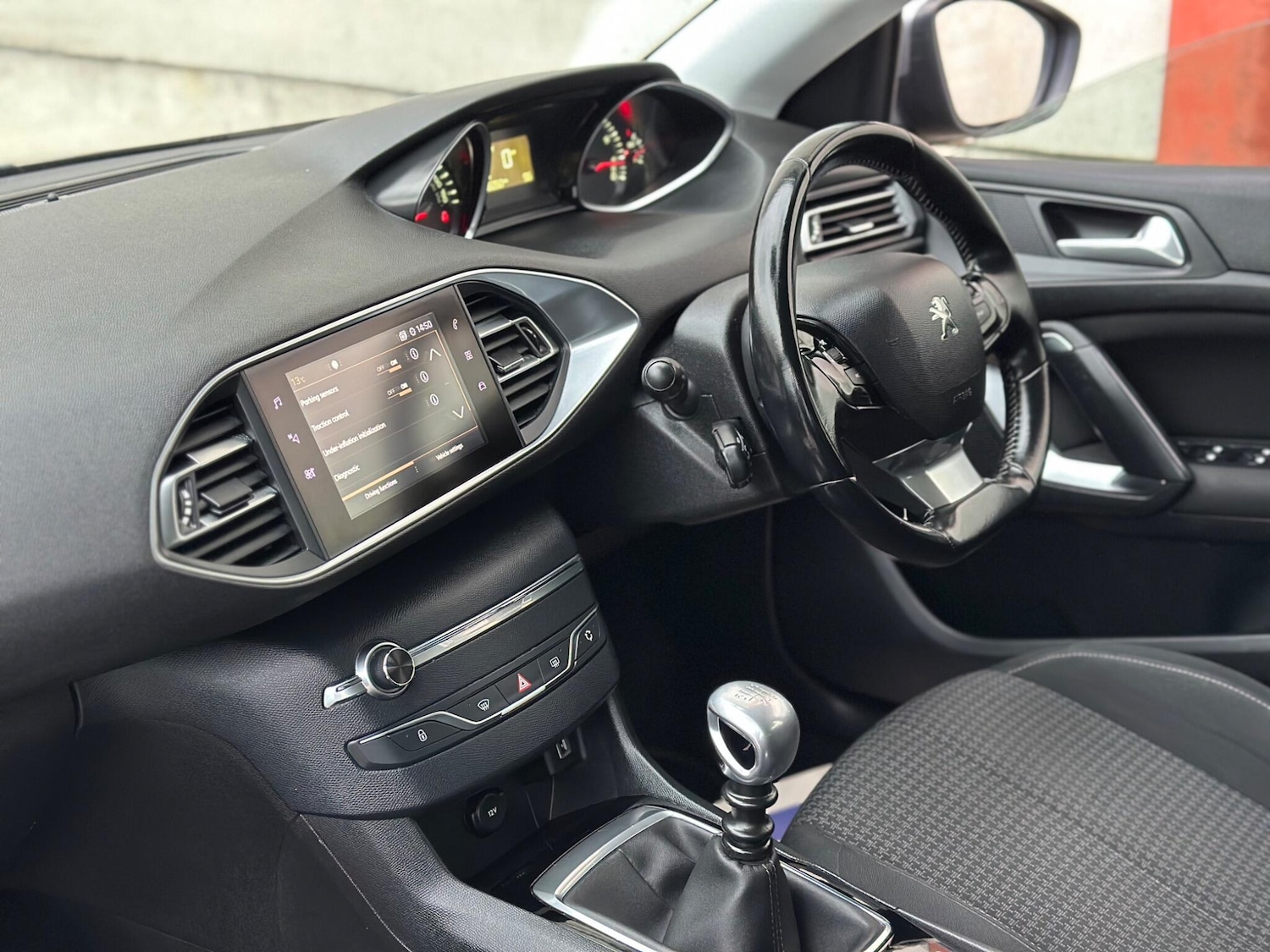 Used Peugeot 308 2018 for sale - 77646989: Photo 12