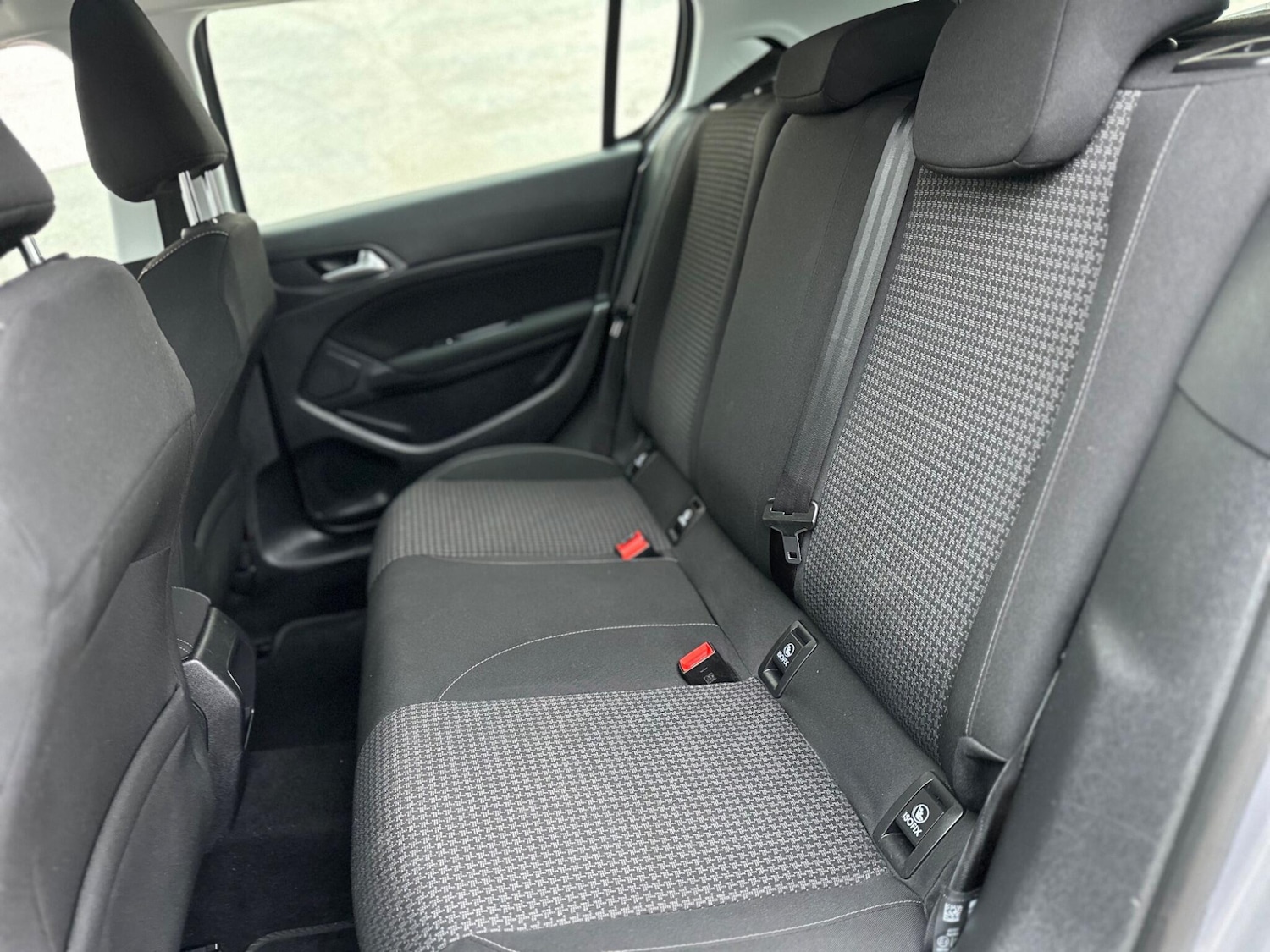 Used Peugeot 308 2018 for sale - 77646989: Photo 15