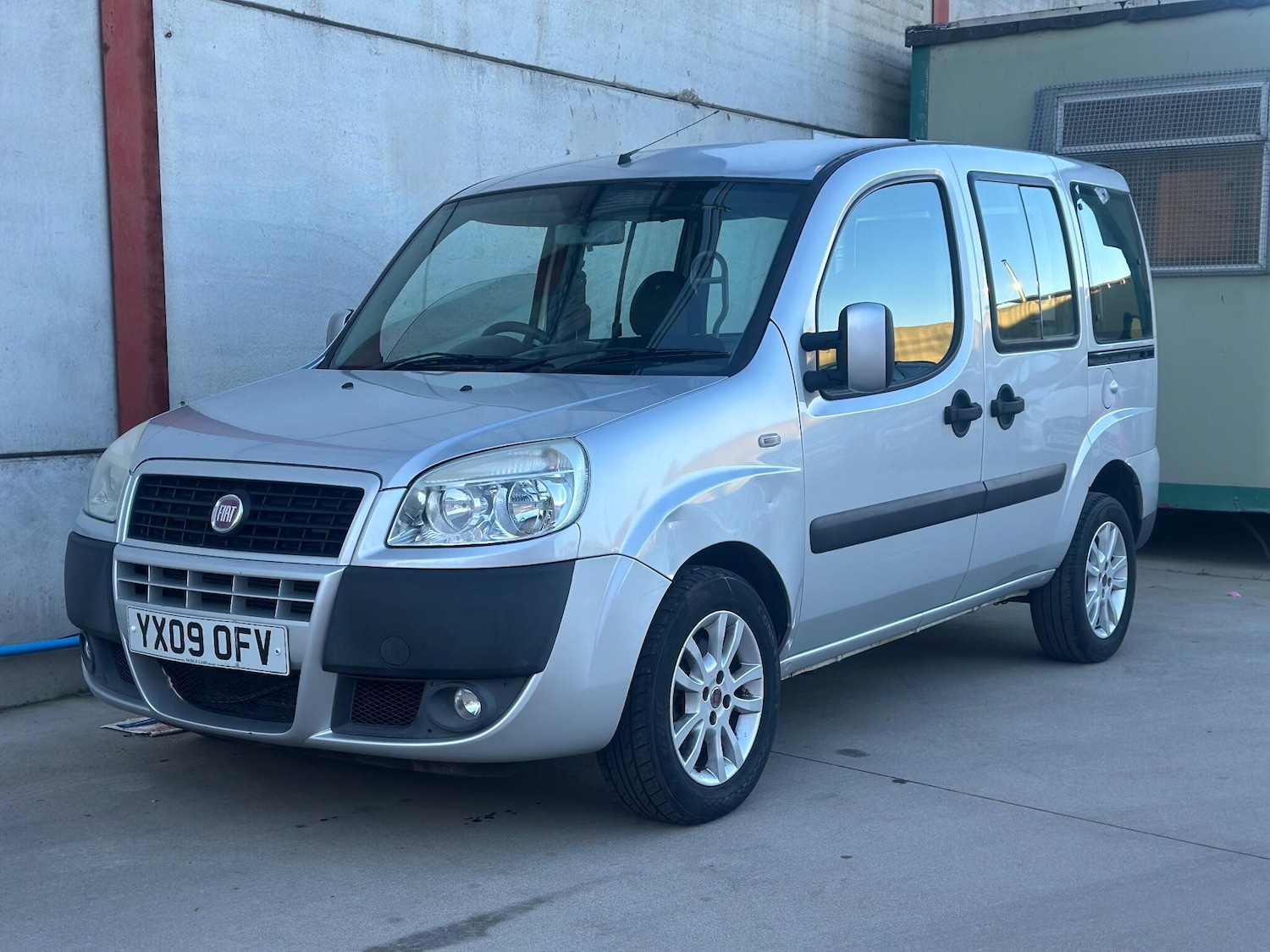 Used Fiat Doblo 2009 for sale - 77120621: Photo 3
