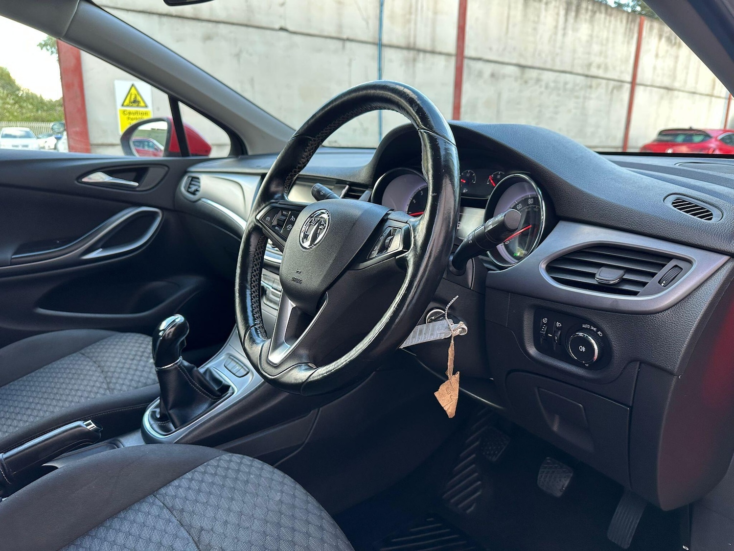 Used Vauxhall Astra for sale - 76994802: Photo 16