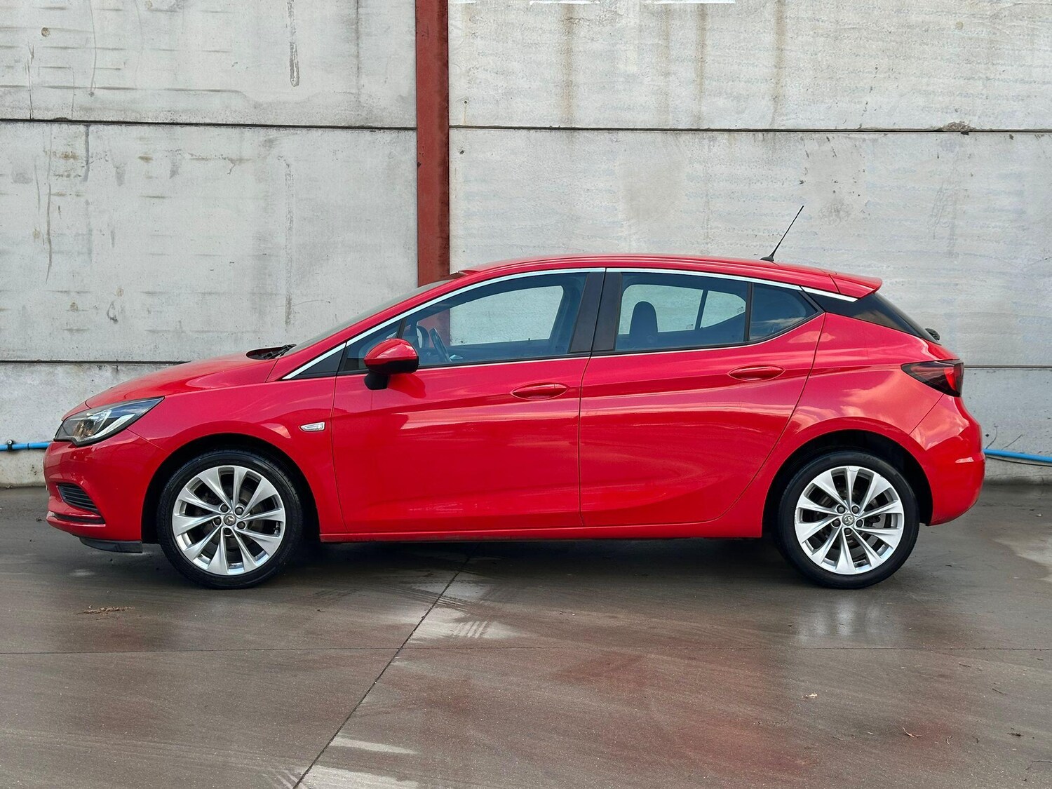 Used Vauxhall Astra for sale - 76994802: Photo 8