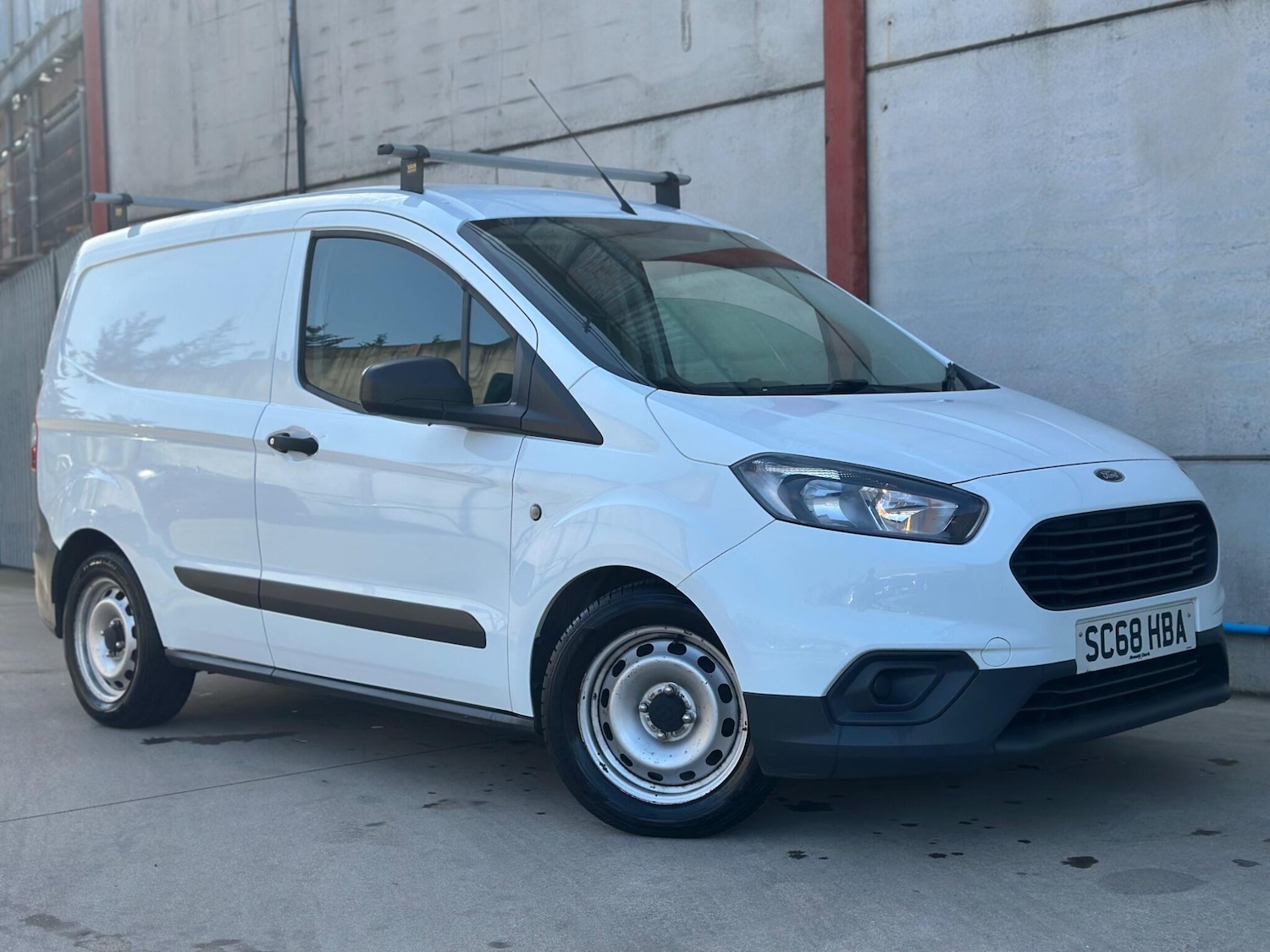 Used Ford Transit Courier for sale - 77671975: Photo 2