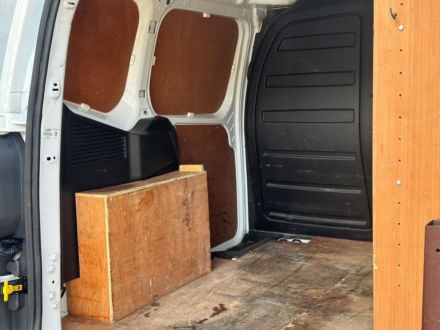 Used Ford Transit Courier for sale - 77671975: Photo 20