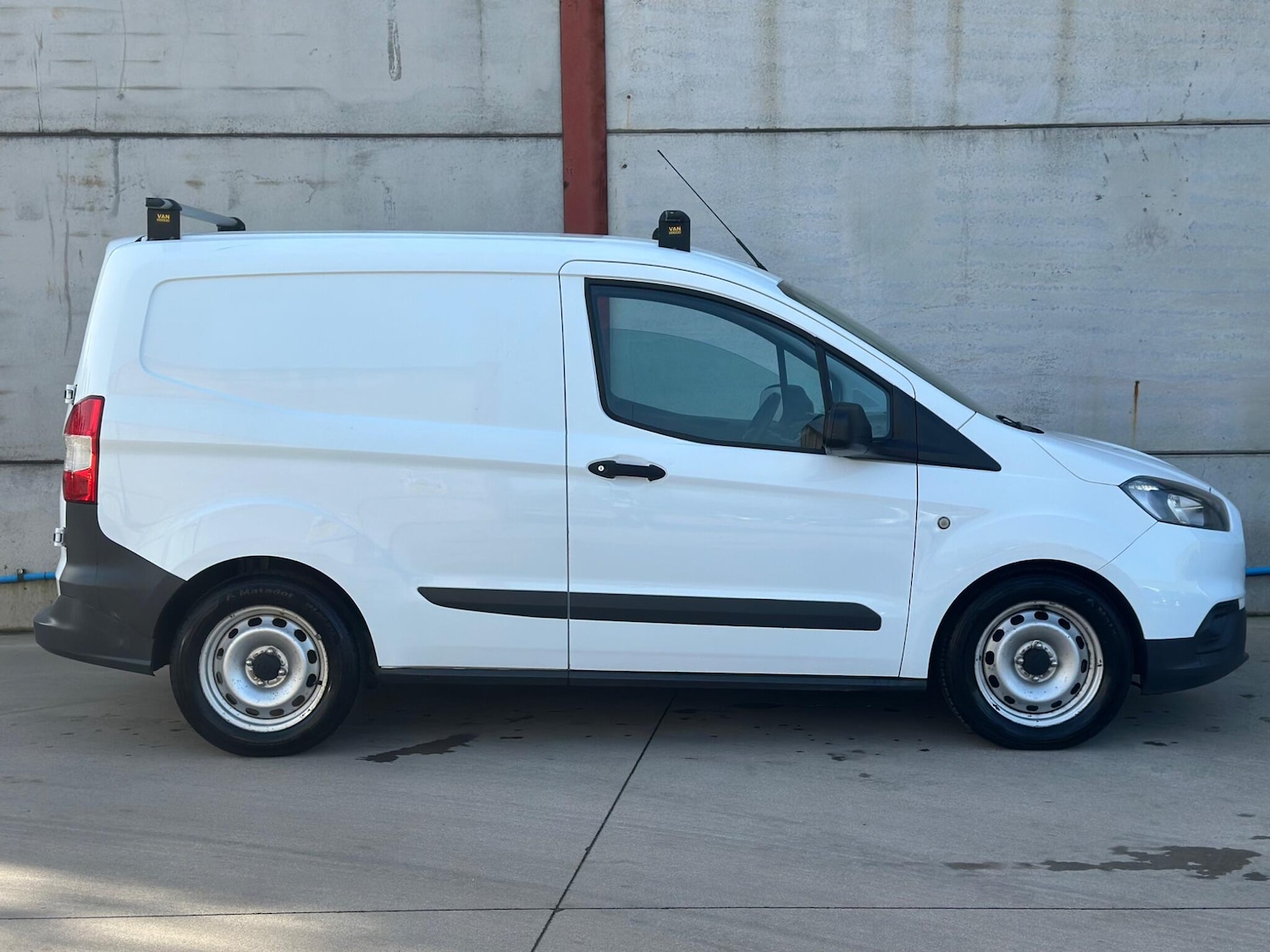 Used Ford Transit Courier for sale - 77671975: Photo 8