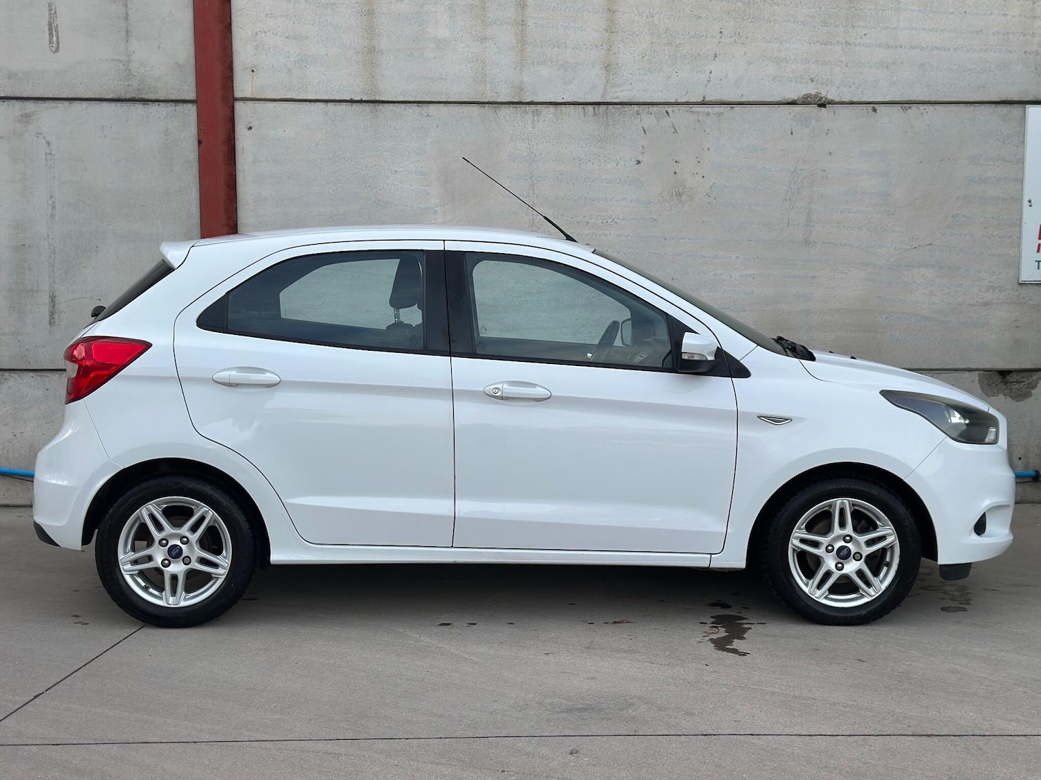 Used Ford Ka+ 2017 for sale - 76592687: Photo 9