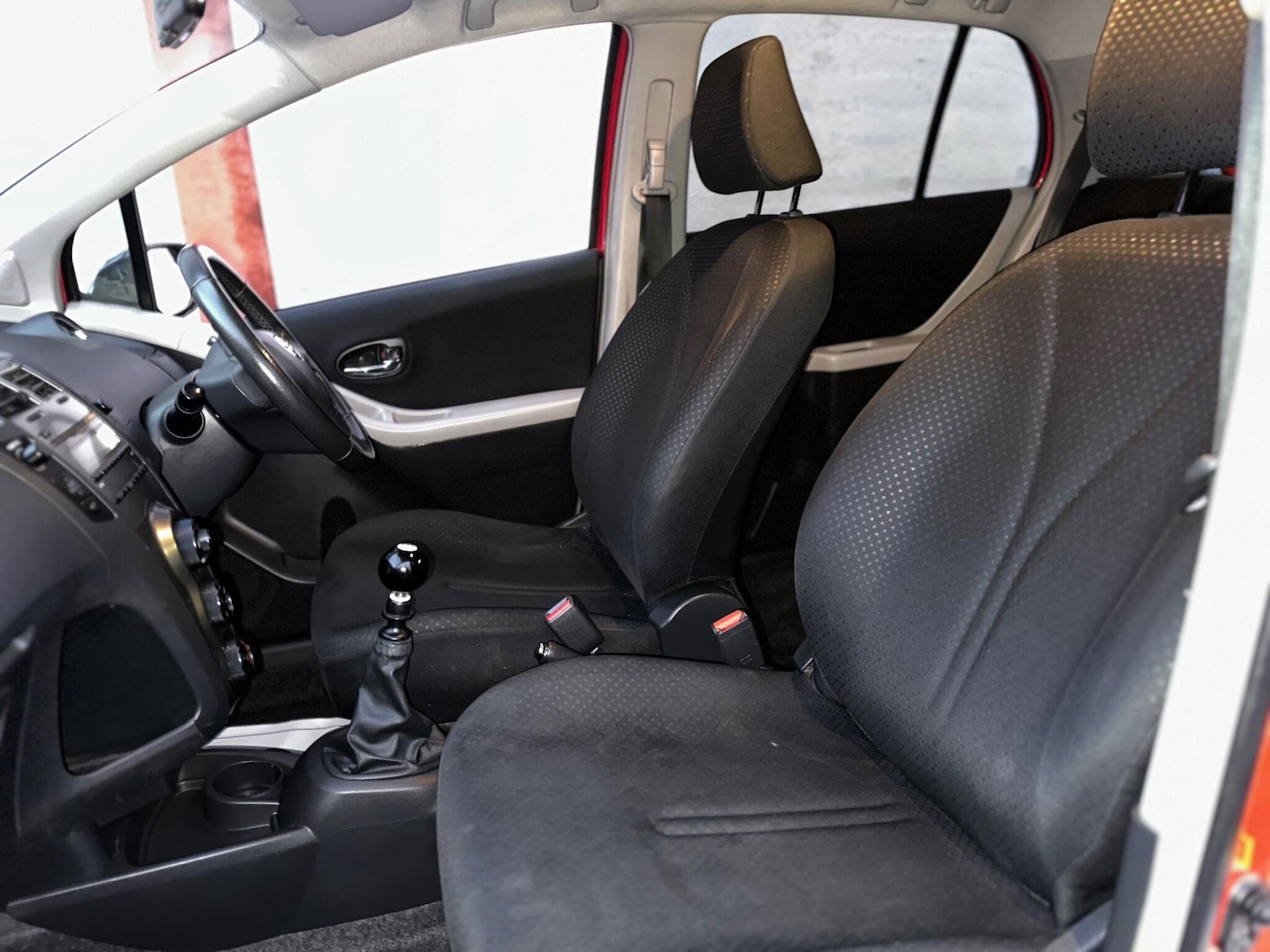 Used Toyota Yaris 2009 for sale - 76995310: Photo 19