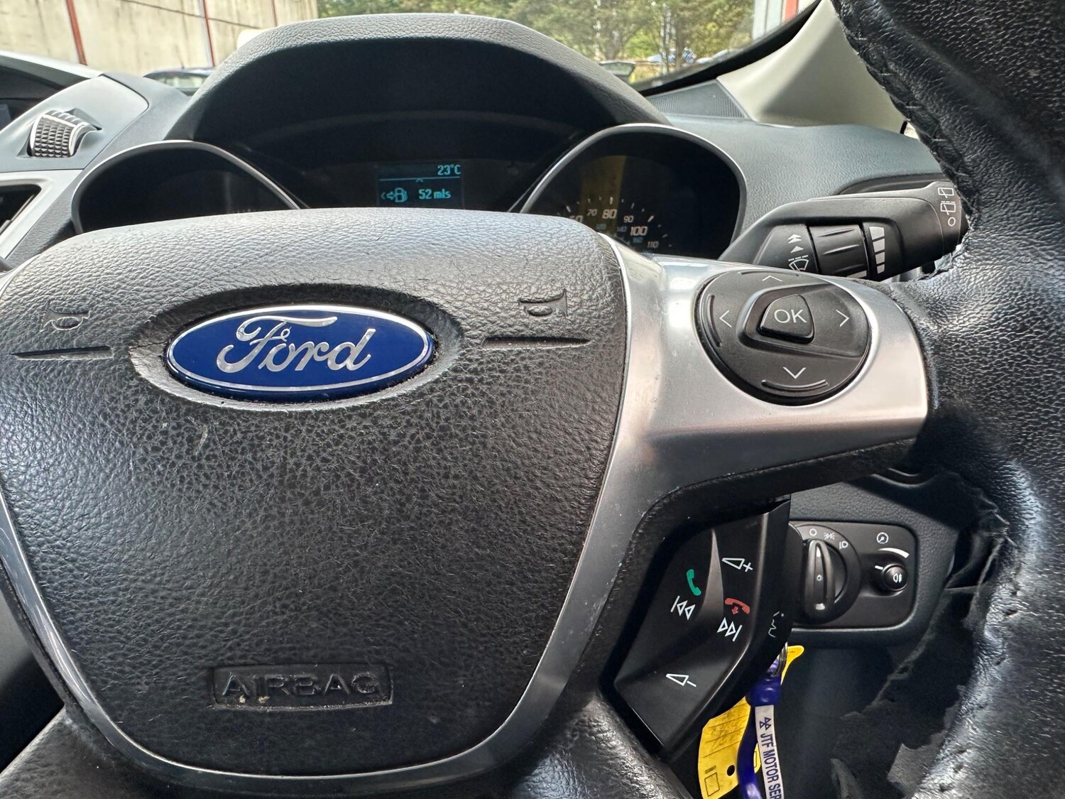 Vehicle 28