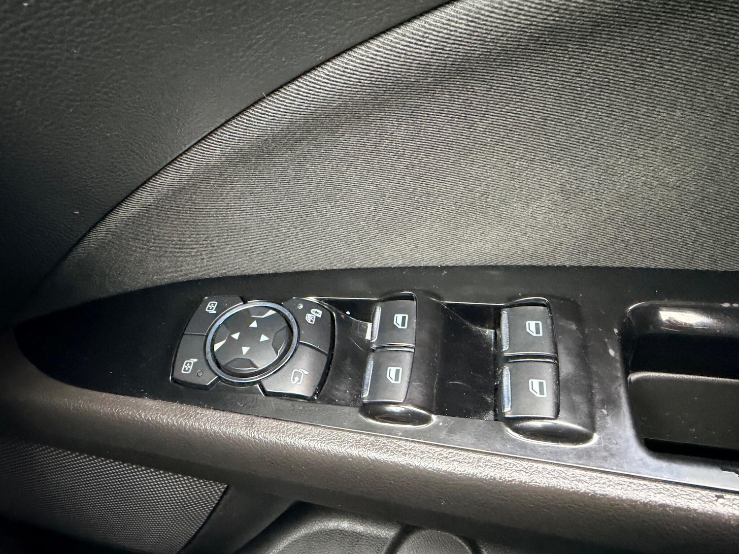 Used Ford Mondeo 2016 for sale - 77304979: Photo 28