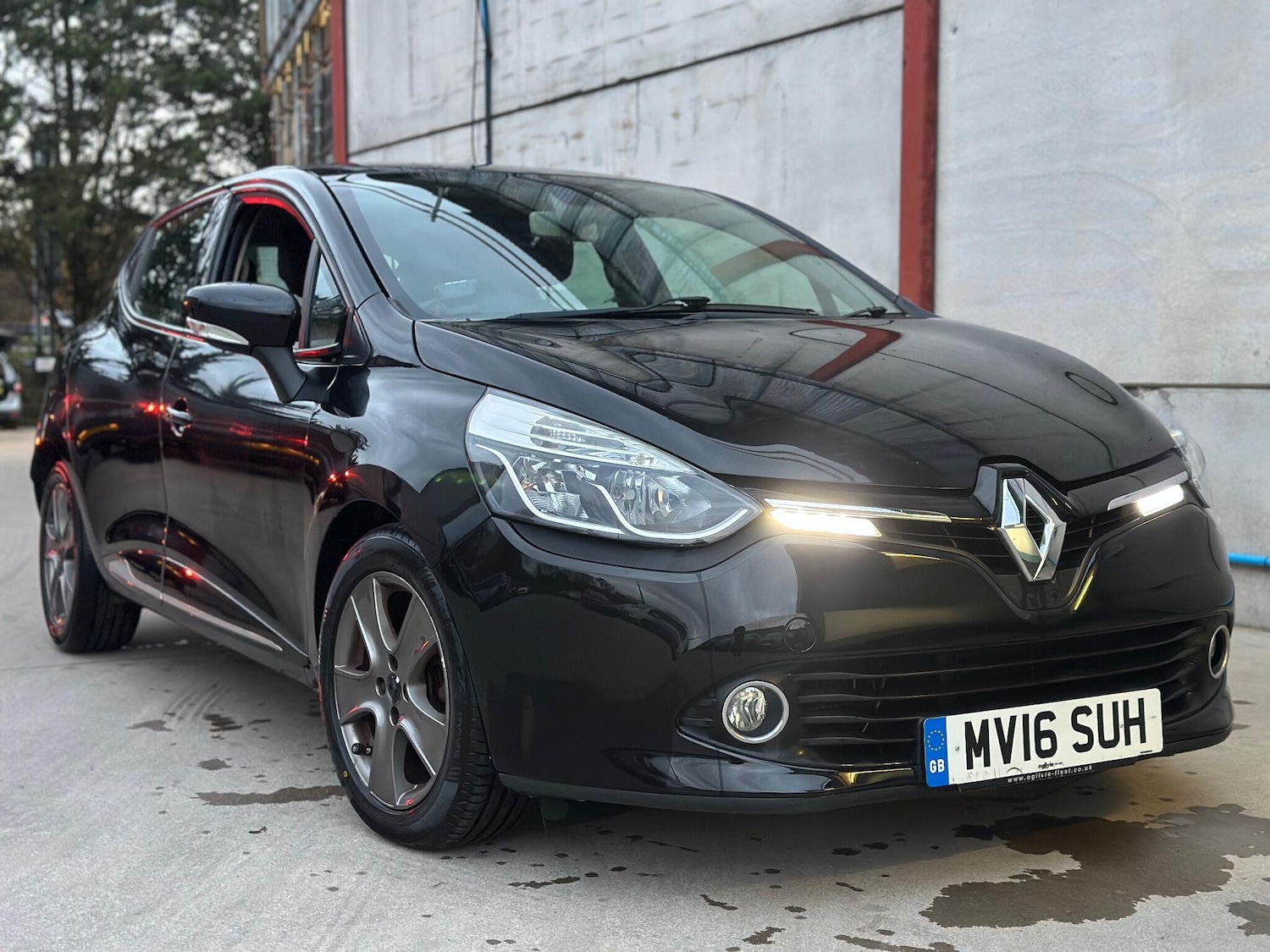 Used Renault Clio 2016 for sale - 76498948: Photo 1