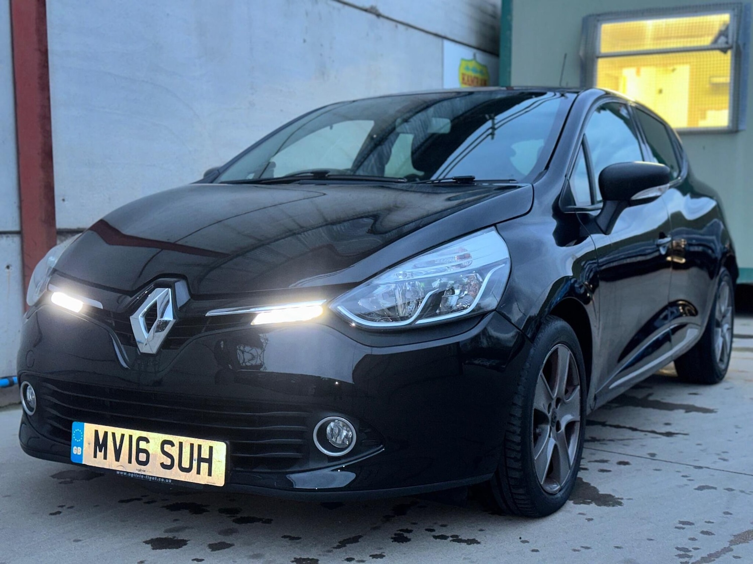 Used Renault Clio 2016 for sale - 76498948: Photo 3