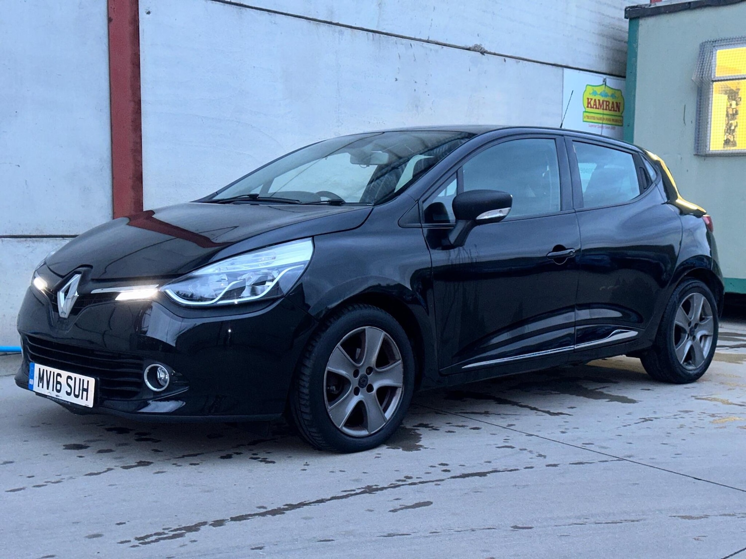 Used Renault Clio 2016 for sale - 76498948: Photo 6