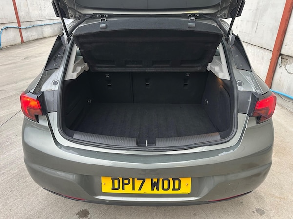 Used Vauxhall Astra 2017 for sale - 76306575: Photo 18