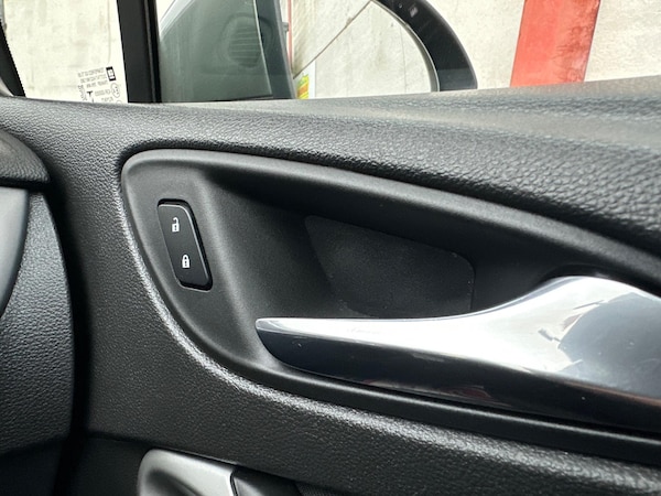 Used Vauxhall Astra 2017 for sale - 76306575: Photo 26