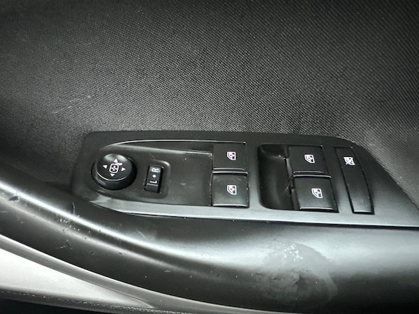 Used Vauxhall Astra 2017 for sale - 76306575: Photo 27