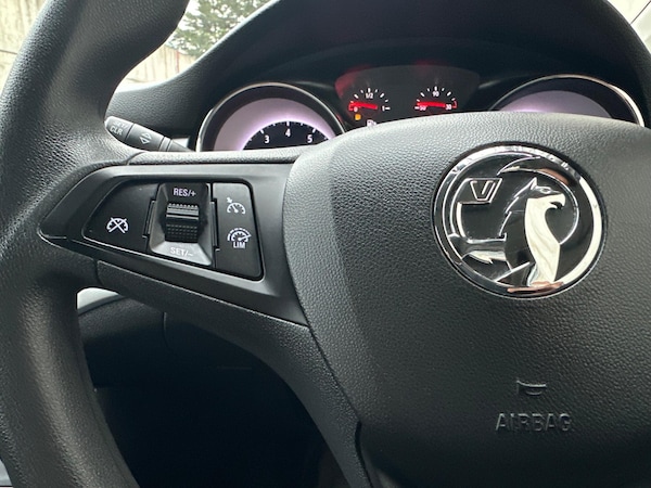 Used Vauxhall Astra 2017 for sale - 76306575: Photo 29