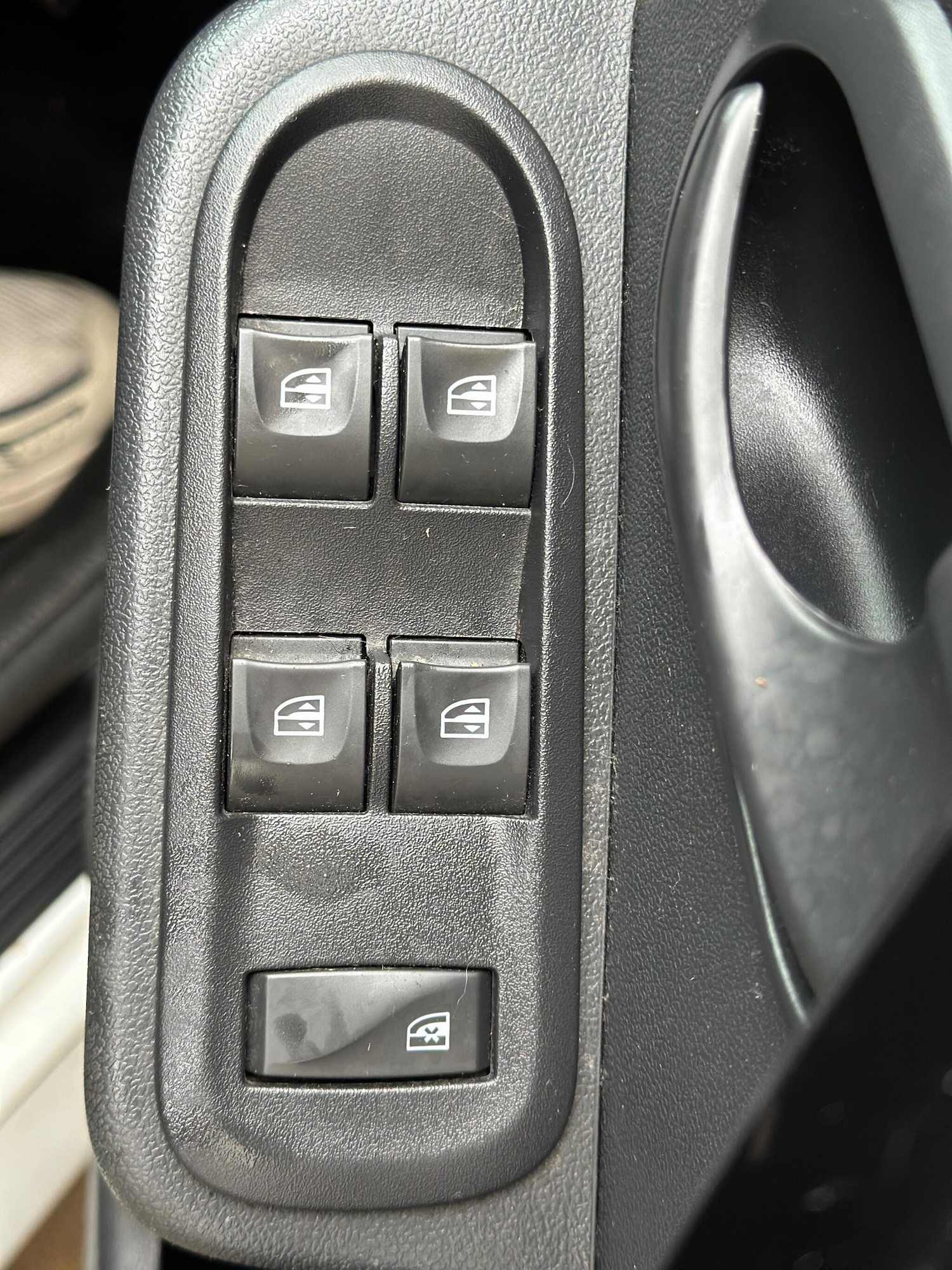 Used Dacia Duster 2015 for sale - 76975961: Photo 17