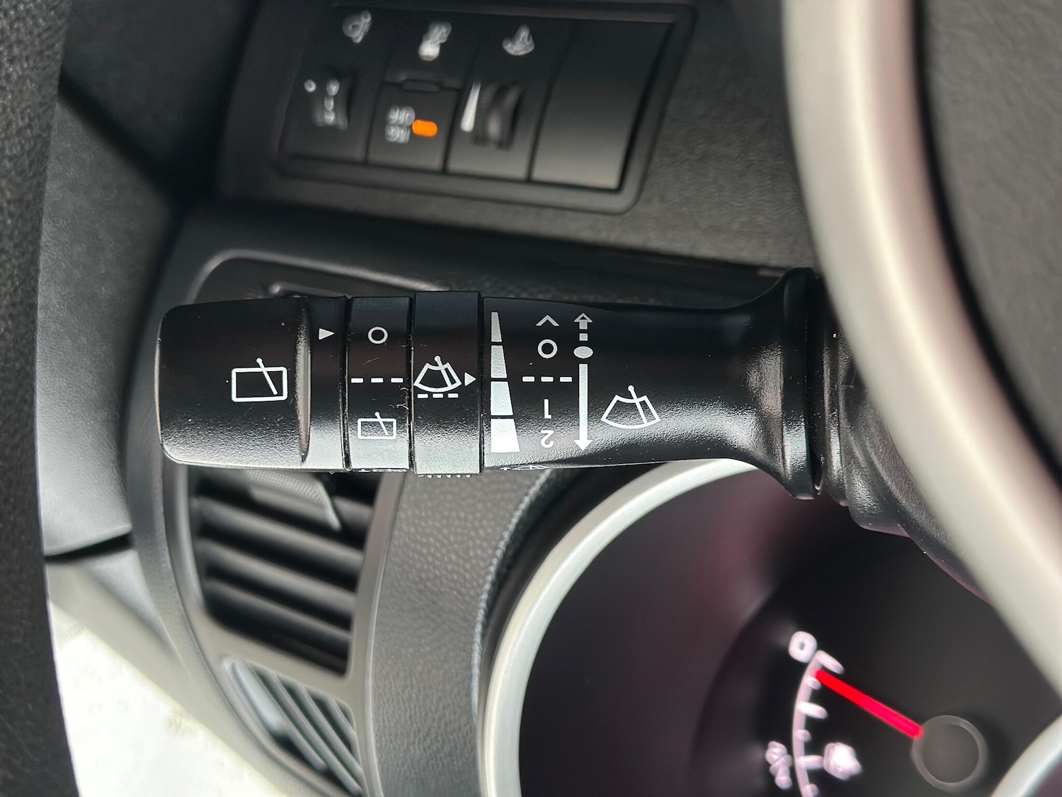 Used Kia Venga 2012 for sale - 76752518: Photo 15