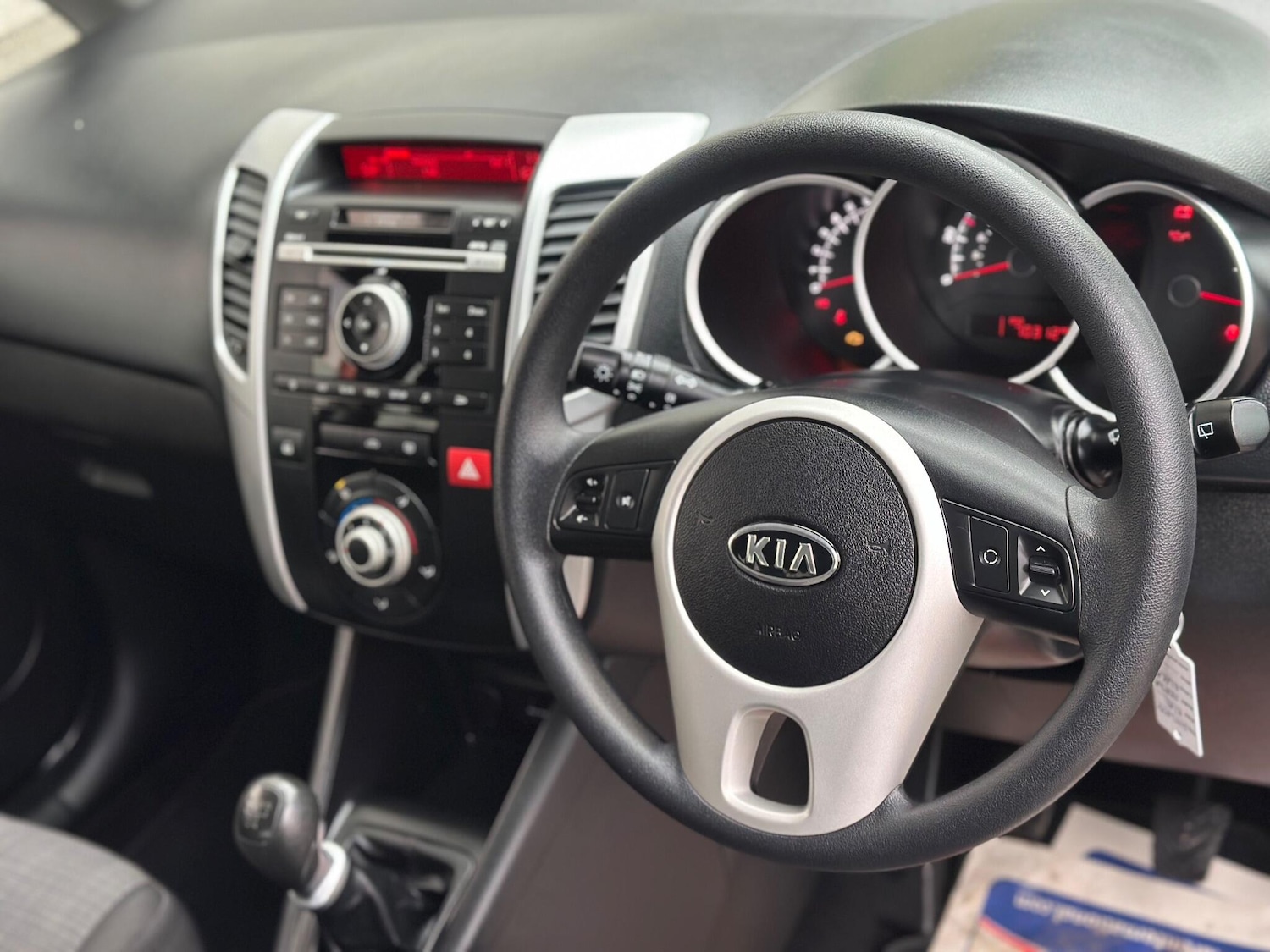 Used Kia Venga 2012 for sale - 76752518: Photo 21