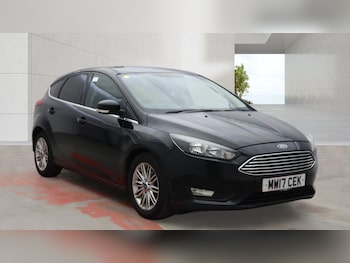 Used Ford Focus 2017 for sale - 79050130: Photo