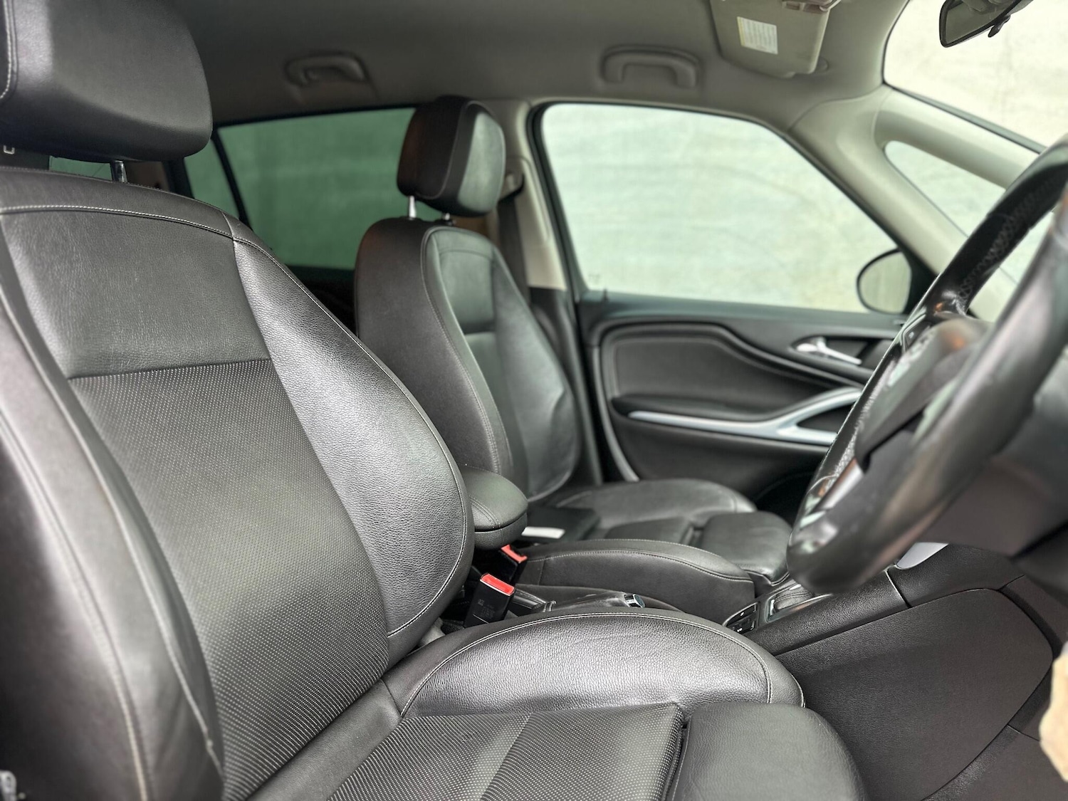 Used Vauxhall Zafira 2017 for sale - 76550336: Photo 14