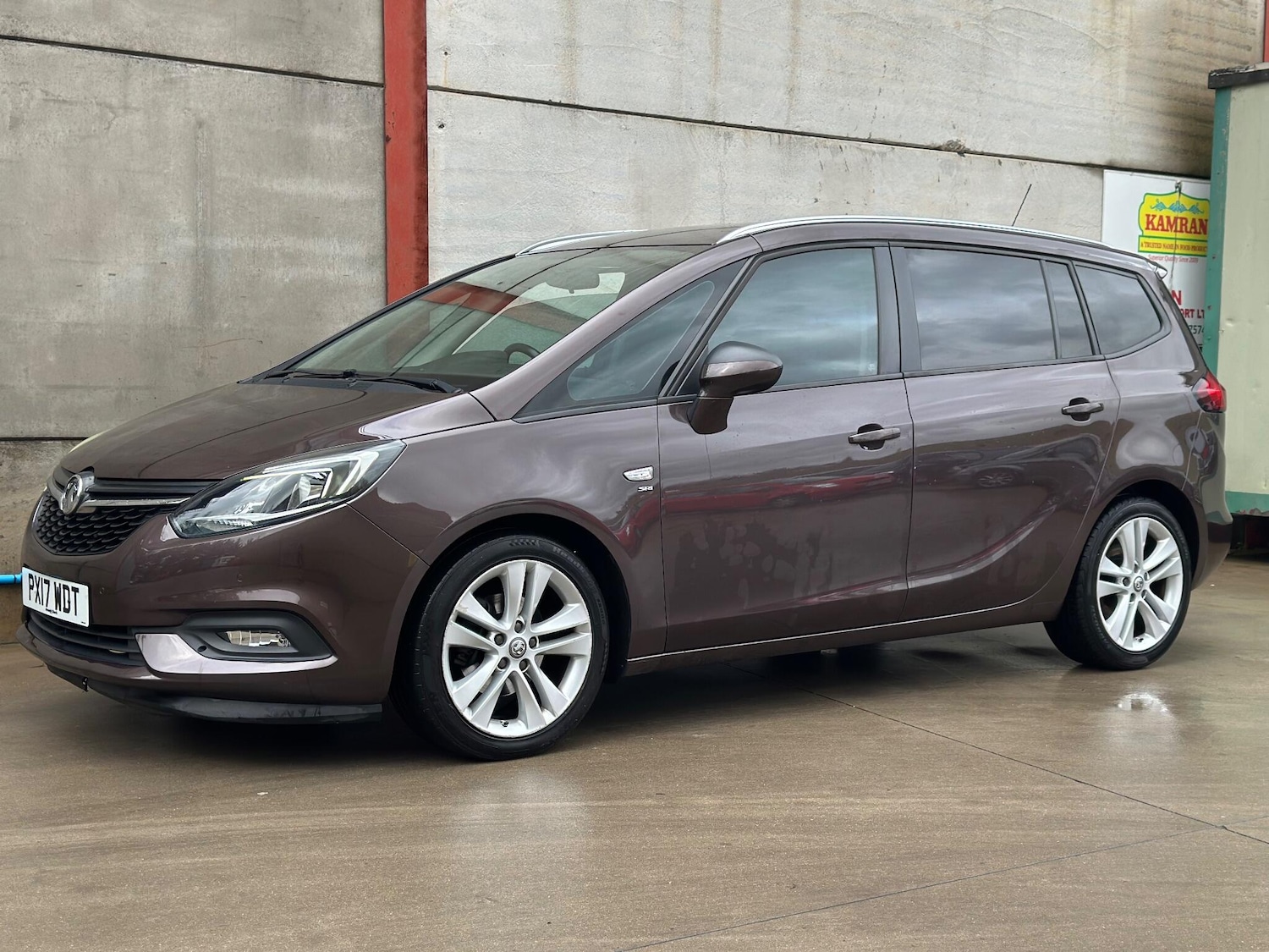 Used Vauxhall Zafira 2017 for sale - 76550336: Photo 4