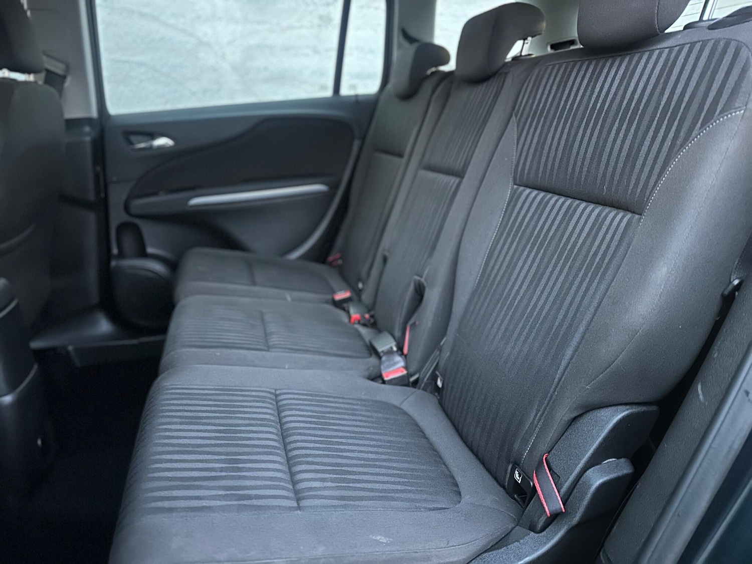 Used Vauxhall Zafira 2017 for sale - 76398319: Photo 14