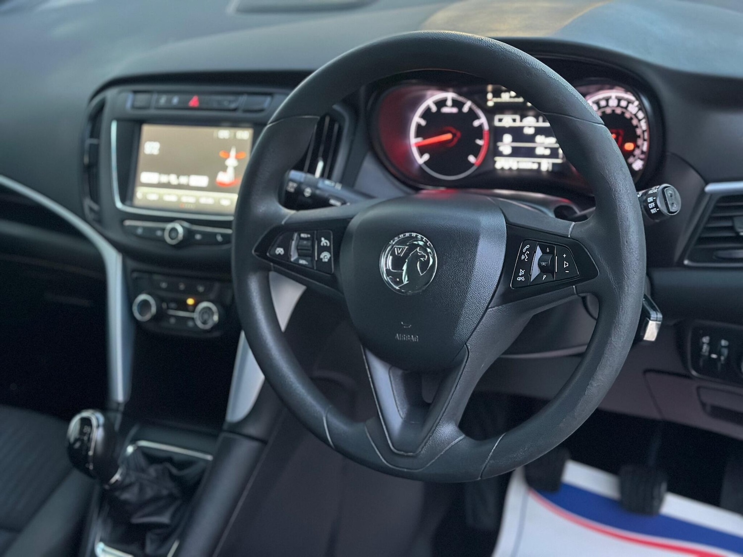 Used Vauxhall Zafira 2017 for sale - 76398319: Photo 29