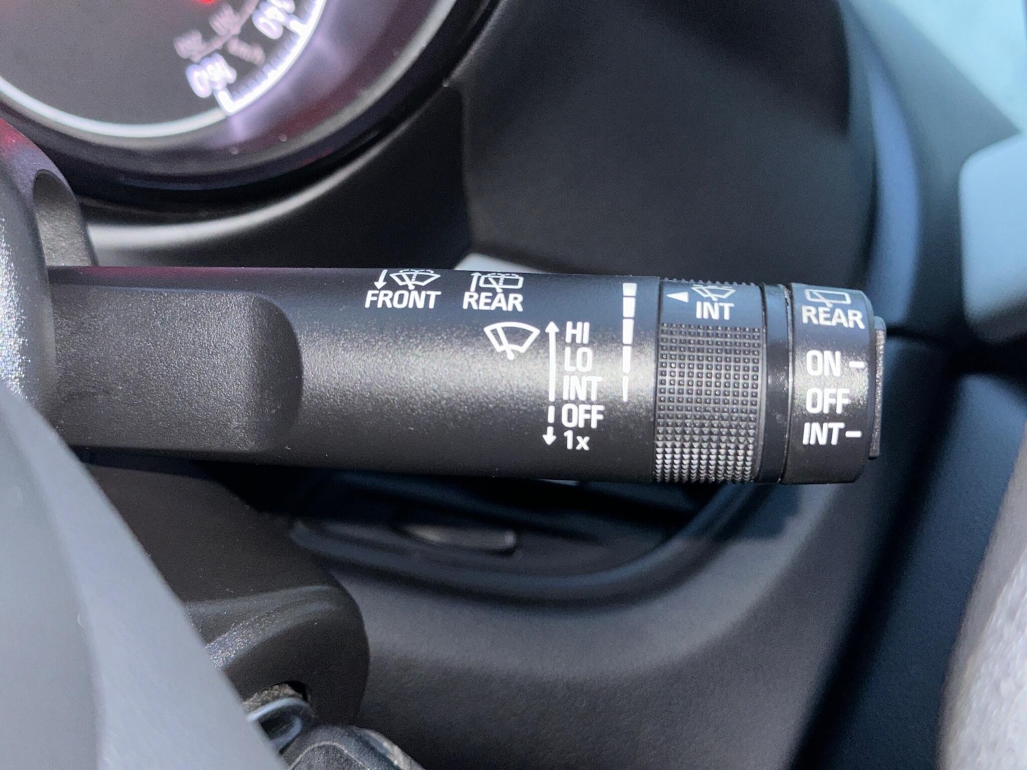 Used Vauxhall Zafira 2017 for sale - 76398319: Photo 31