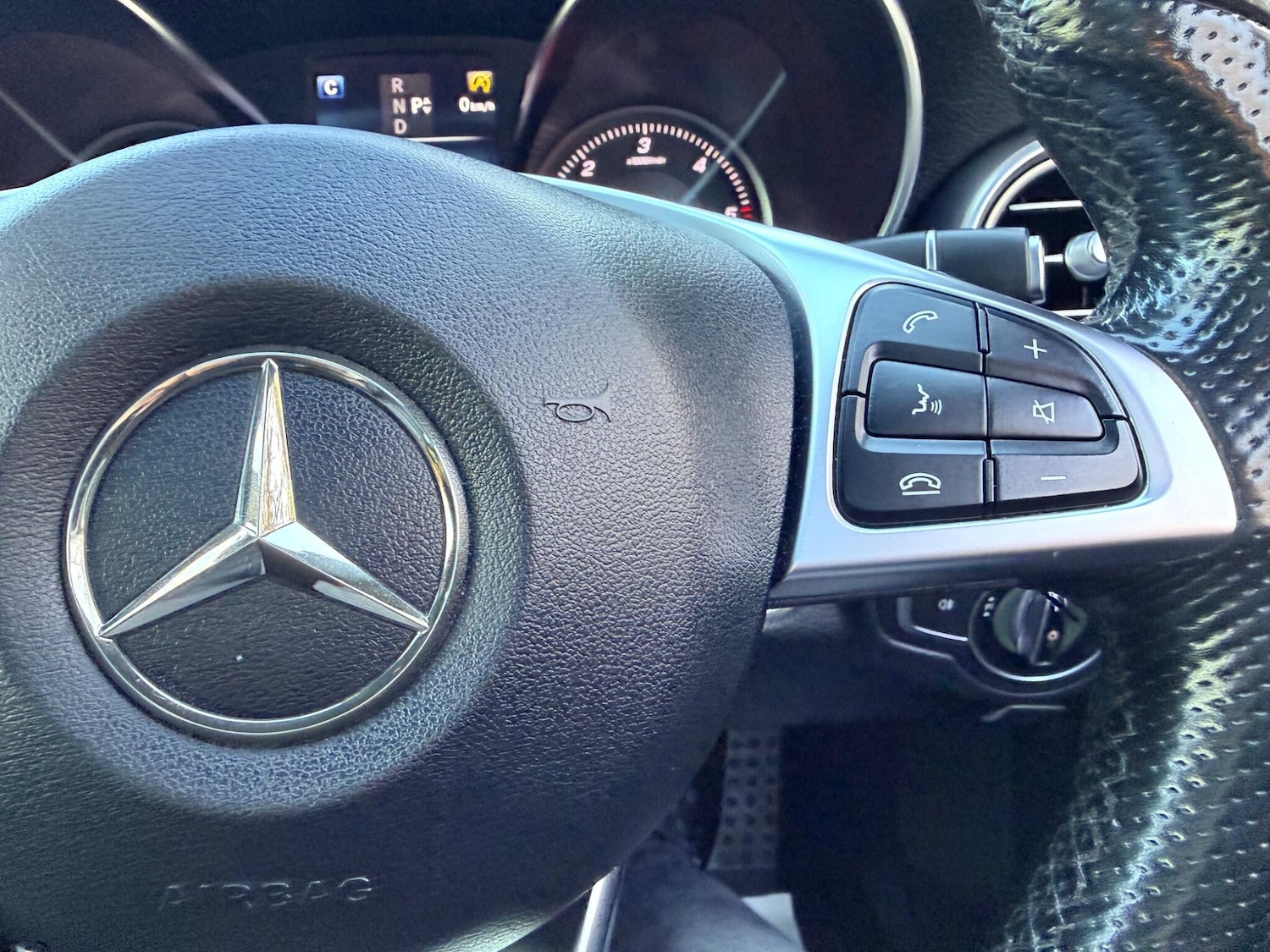 Used Mercedes-Benz C Class 2016 for sale - 77892362: Photo 38