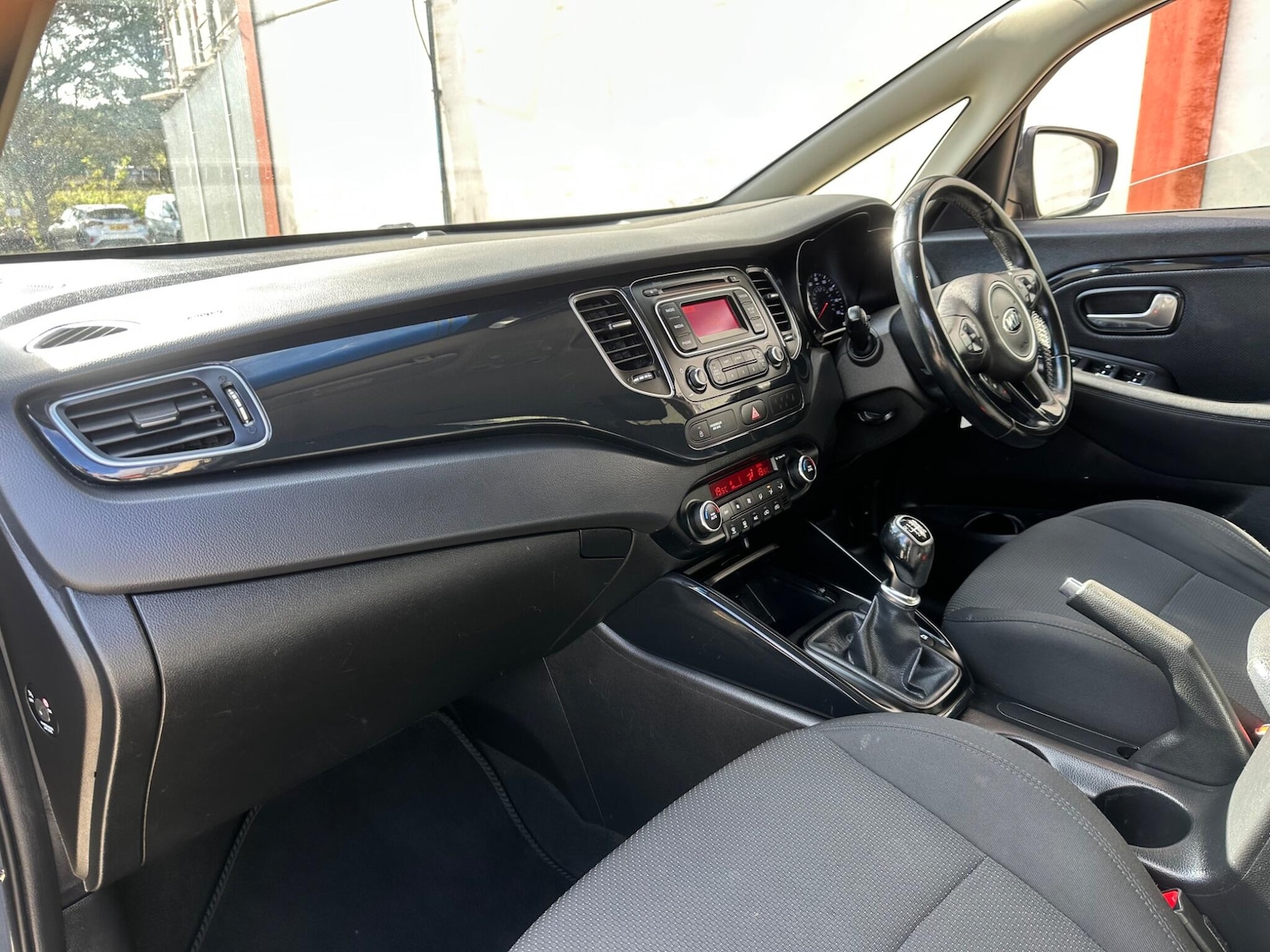 Used Kia Carens 2016 for sale - 76073123: Photo 14