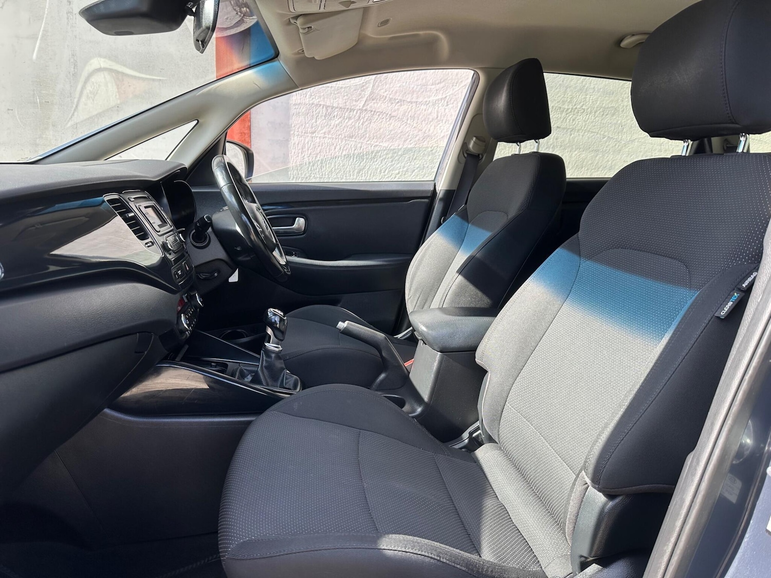 Used Kia Carens 2016 for sale - 76073123: Photo 15