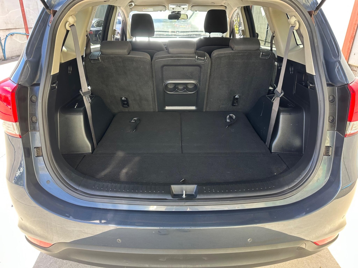 Used Kia Carens 2016 for sale - 76073123: Photo 17