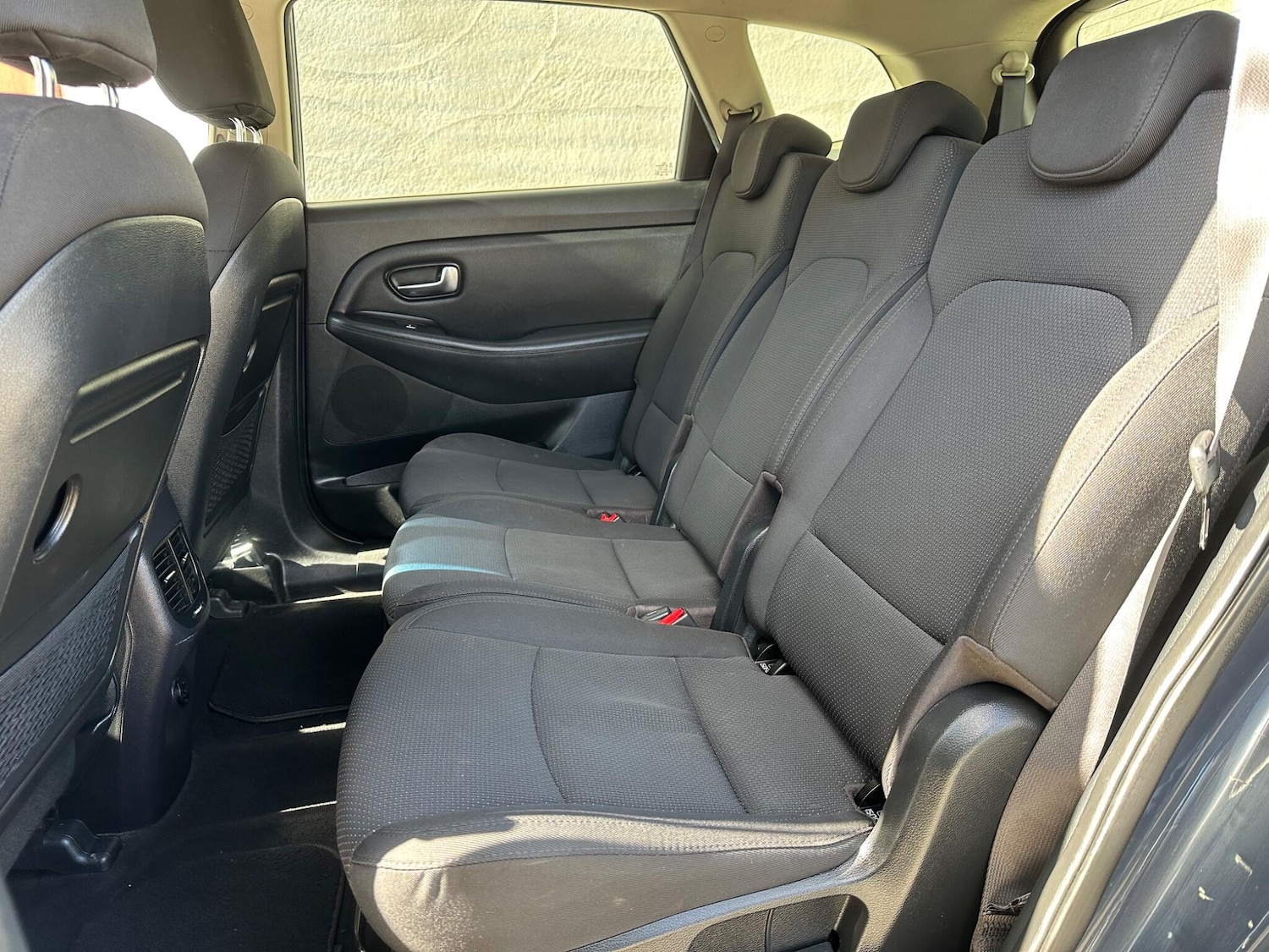 Used Kia Carens 2016 for sale - 76073123: Photo 20