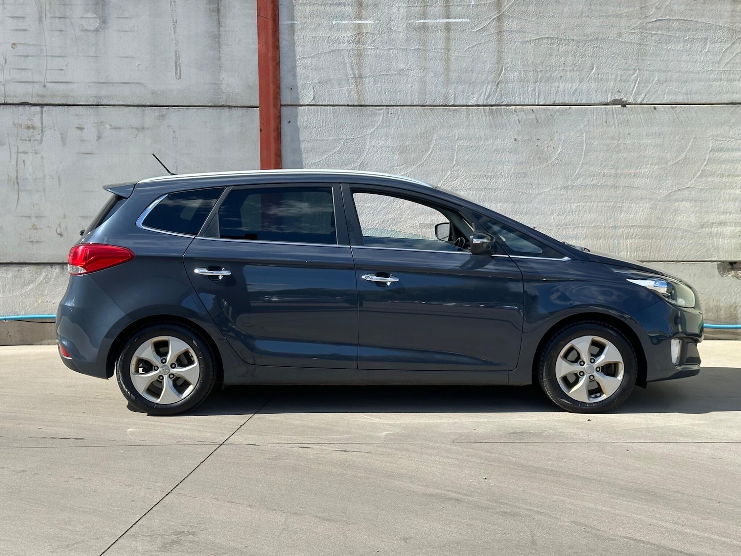 Used Kia Carens 2016 for sale - 76073123: Photo 3
