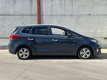 Used Kia Carens 2016 for sale - 76073123: Photo 3