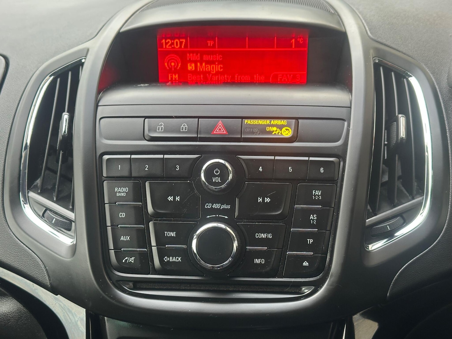 Used Vauxhall Zafira 2016 for sale - 77081510: Photo 24