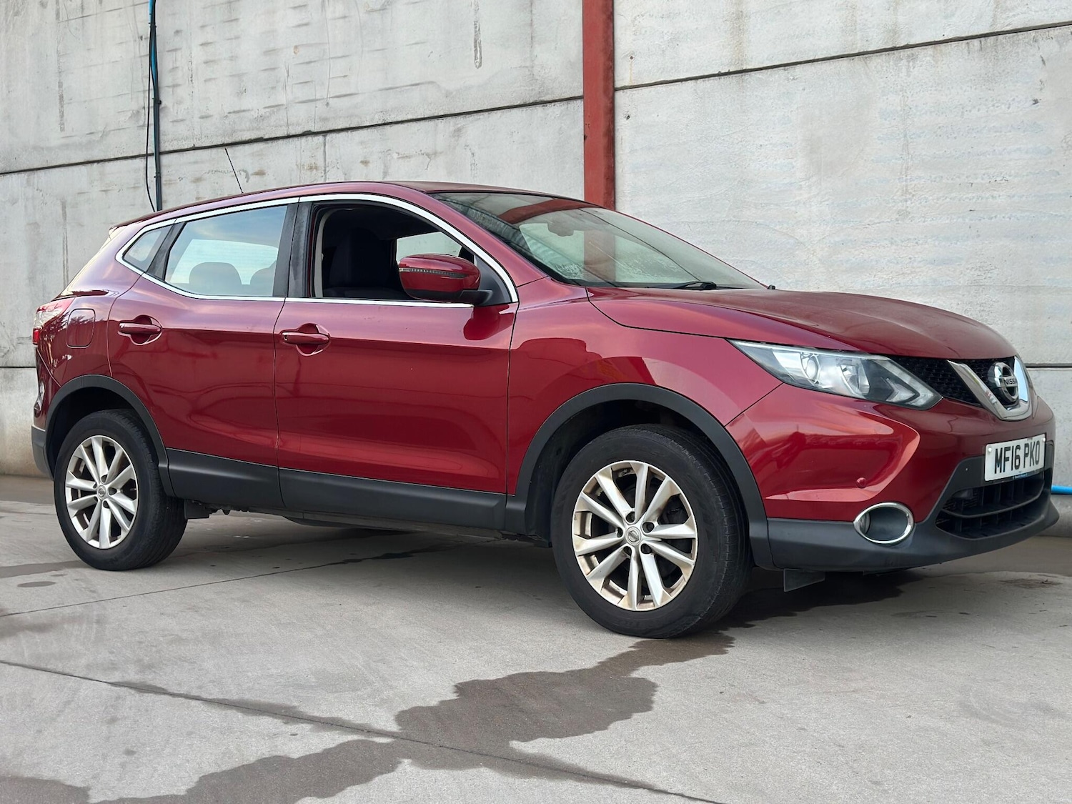 Used Nissan Qashqai 2016 for sale - 76753080: Photo 2