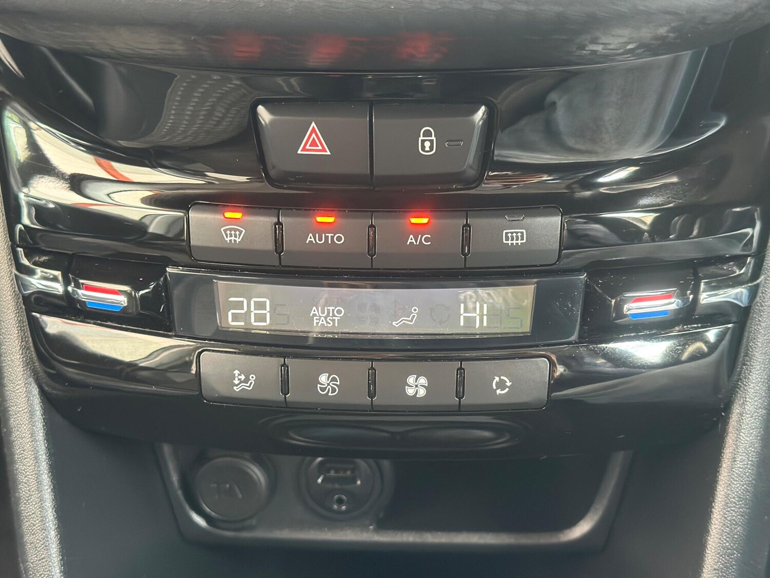 Used Peugeot 2008 2016 for sale - 77574820: Photo 21