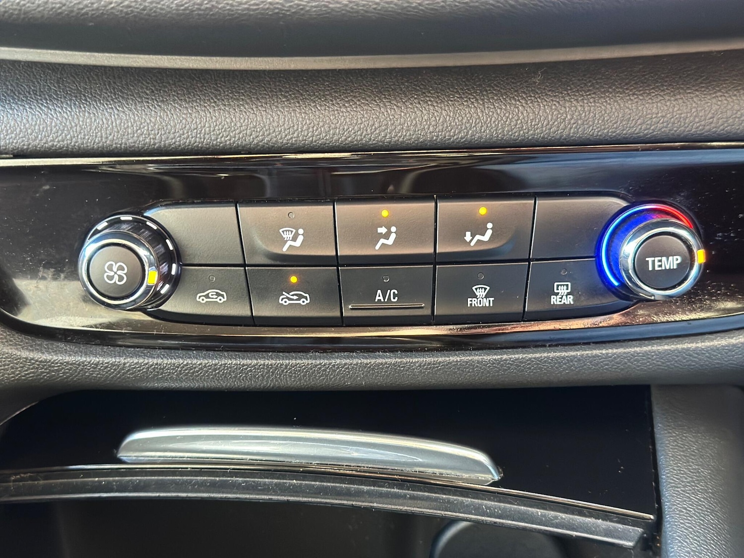 Used Vauxhall Insignia 2017 for sale - 76446550: Photo 18