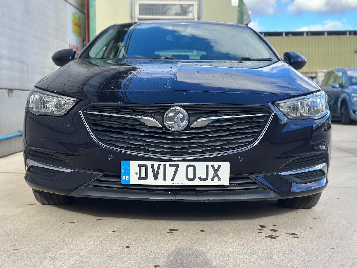 Used Vauxhall Insignia 2017 for sale - 76446550: Photo 3