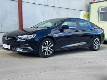 Used Vauxhall Insignia 2017 for sale - 76446550: Photo