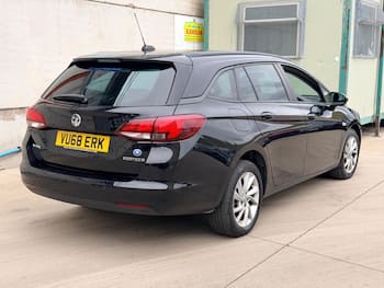 Used Vauxhall Astra 2018 for sale - 79495990: Photo