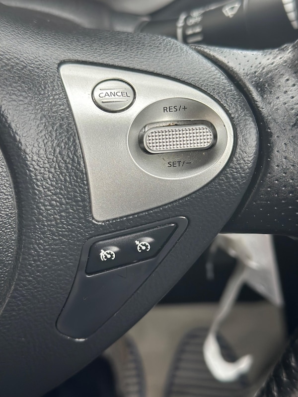 Used Nissan Juke 2015 for sale - 76043018: Photo 17