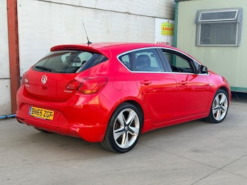 Used Vauxhall Astra 2015 for sale - 78759222: Photo